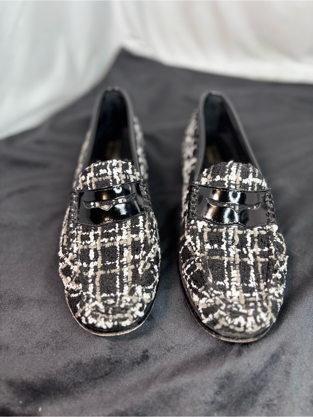 G.H. Bass & Co. Whitney Tweed Weejuns Penny Loafers | Size 8M - Picture 3 of 7